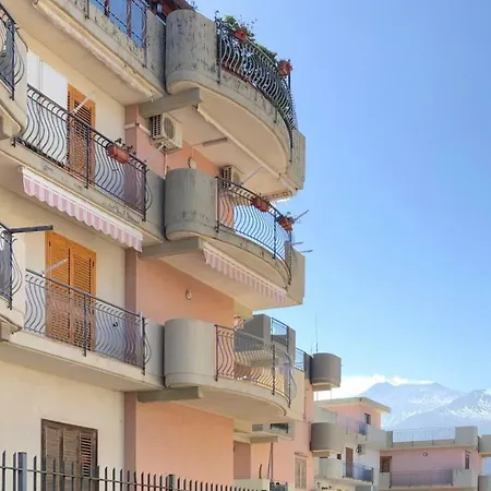 Panorama House *