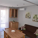 Panorama House Маскали